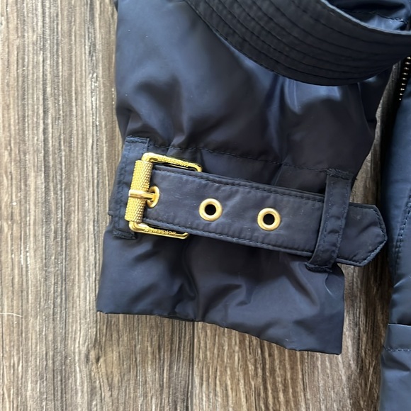 Burberry Brit Winter Navy Blue Puffer Coat With Gold Button - Picture 7 of 8